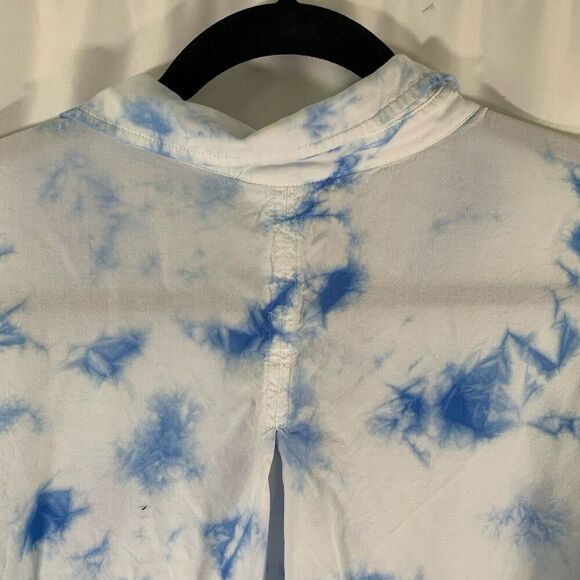 Jane Delancey Blouse Women's 1X White Blue Tie Dye Button Up Short Sleeve - Picture 8 of 9